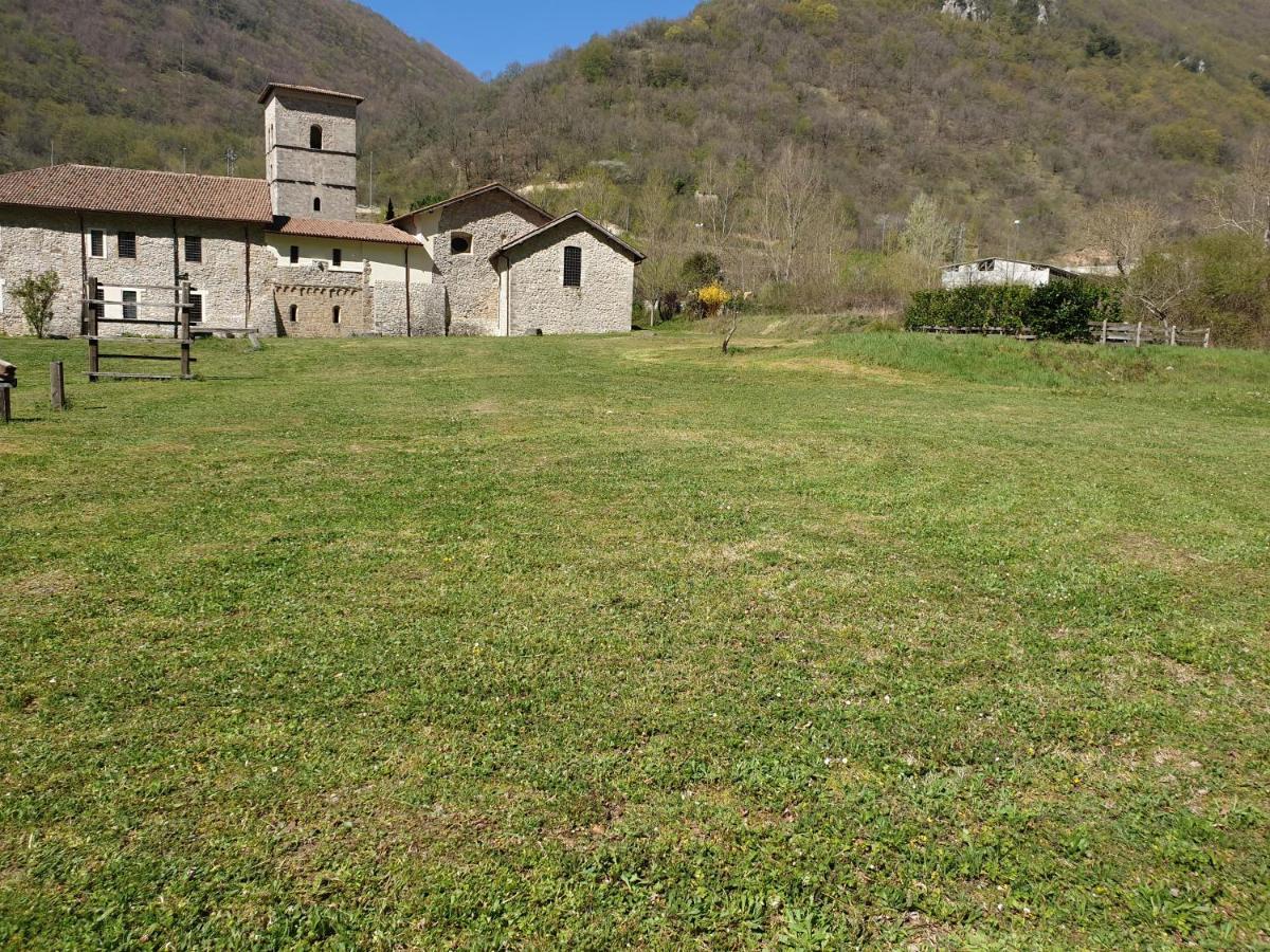 Abbazia Ss. Quirico E Giulitta Hotel Micigliano Exterior photo