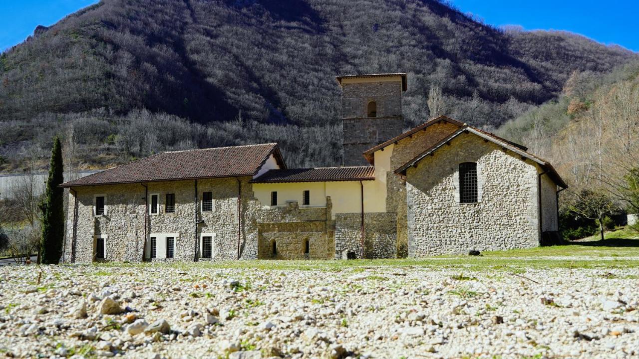 Abbazia Ss. Quirico E Giulitta Hotel Micigliano Exterior photo
