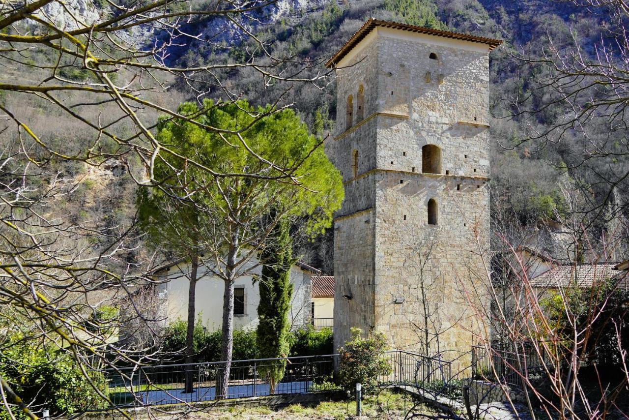 Abbazia Ss. Quirico E Giulitta Hotel Micigliano Exterior photo