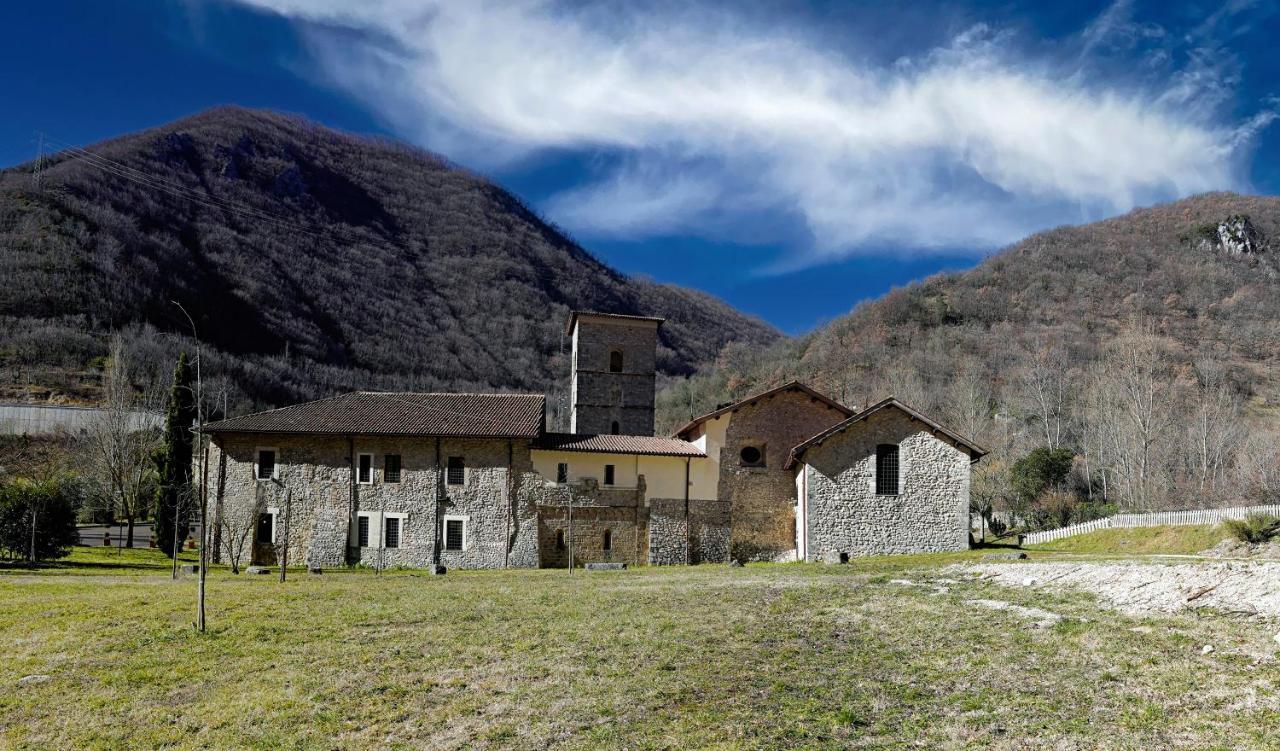 Abbazia Ss. Quirico E Giulitta Hotel Micigliano Exterior photo
