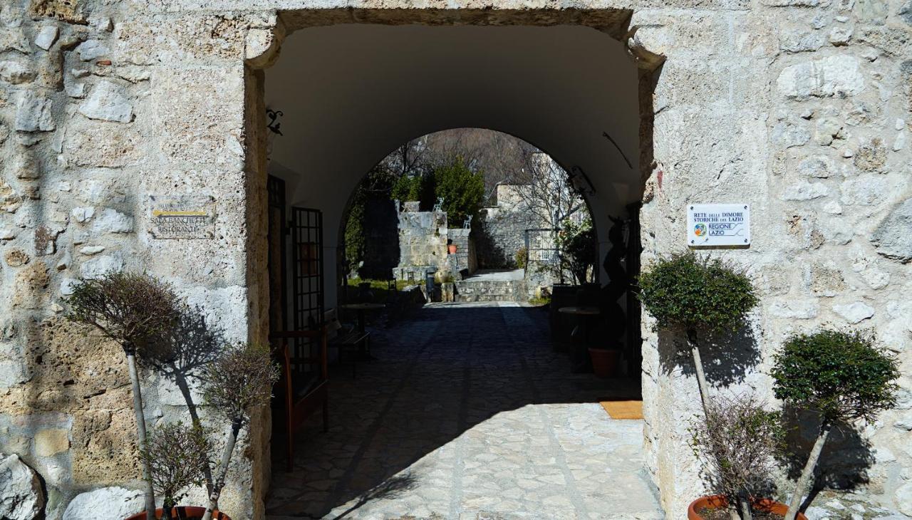 Abbazia Ss. Quirico E Giulitta Hotel Micigliano Exterior photo